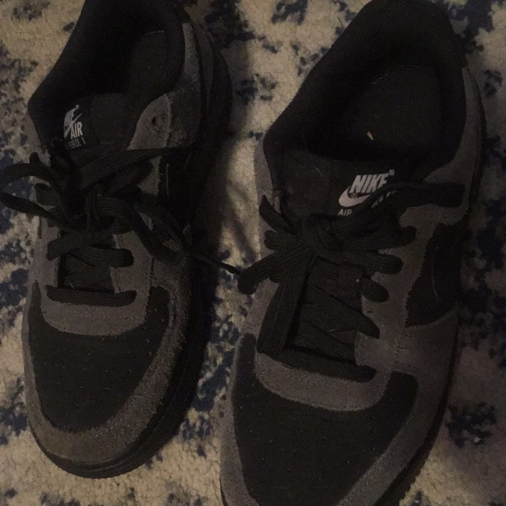 Black And Grey Nike